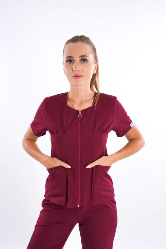 ბორდოს ფერის ელვა-შესაკრავიანი, რბილი ლიკრას სამედიცინო უნიფორმის ნაკრები ექიმისა და ექთნისთვის