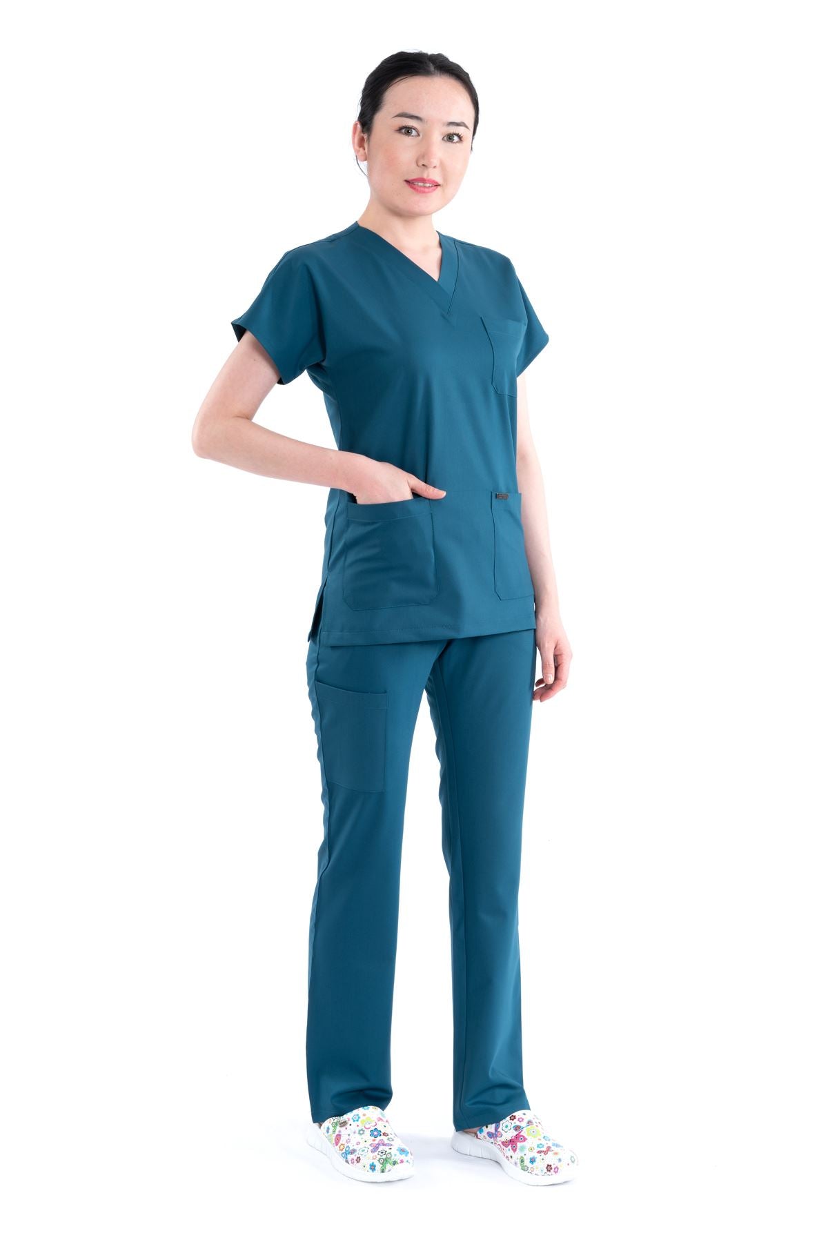 ლურჯი - ელექტრიკი.ალპაკა. სამედიცინო სკრაბი. უნისექსი ექიმებისთვის და ექთნებისთვის.მედ. პერსონალისთვის