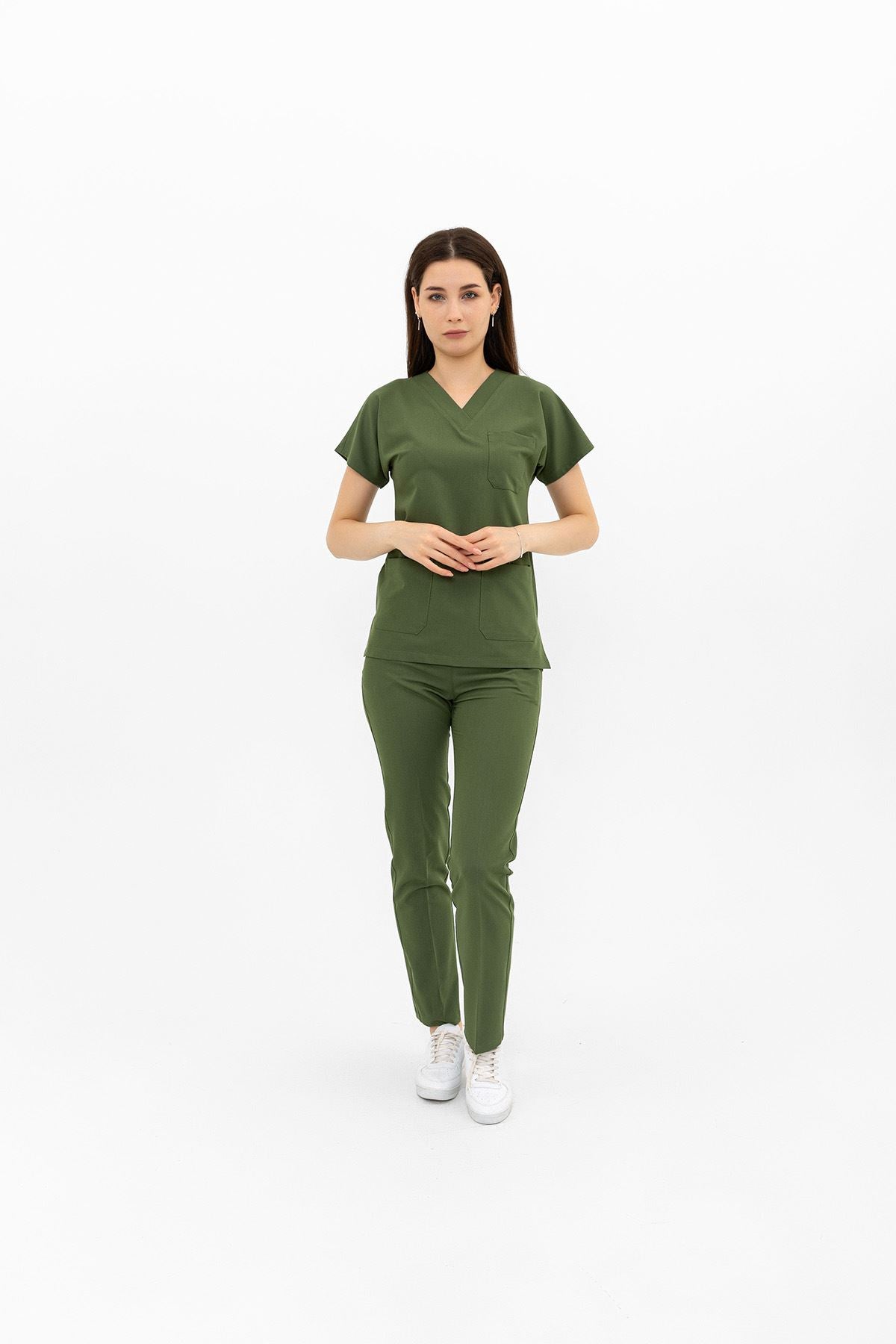 სამხედრო- მუქი მწვანე. .ალპაკა. სამედიცინო სკრაბი. უნისექსი ექიმებისთვის და ექთნებისთვის.მედ. პერსონალისთვის