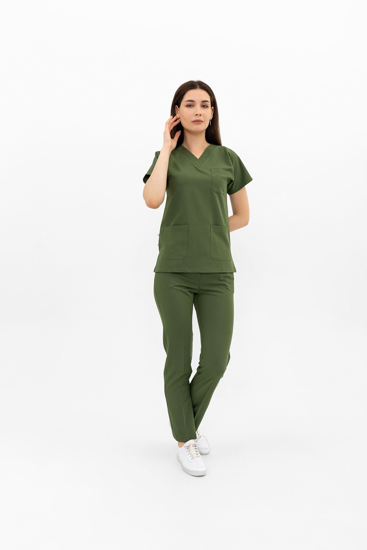 სამხედრო- მუქი მწვანე. .ალპაკა. სამედიცინო სკრაბი. უნისექსი ექიმებისთვის და ექთნებისთვის.მედ. პერსონალისთვის