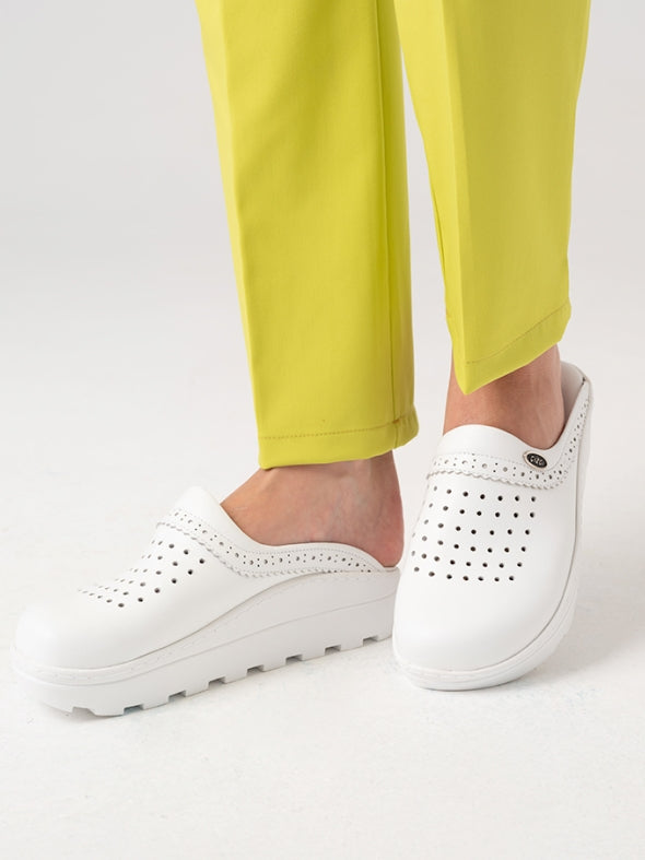 თეთრი, ქალის სამედიცინო სანდლები, ნამდვილი ტყავის, ოქროსფერი, ექიმის/ექთნის სტილში, საბო