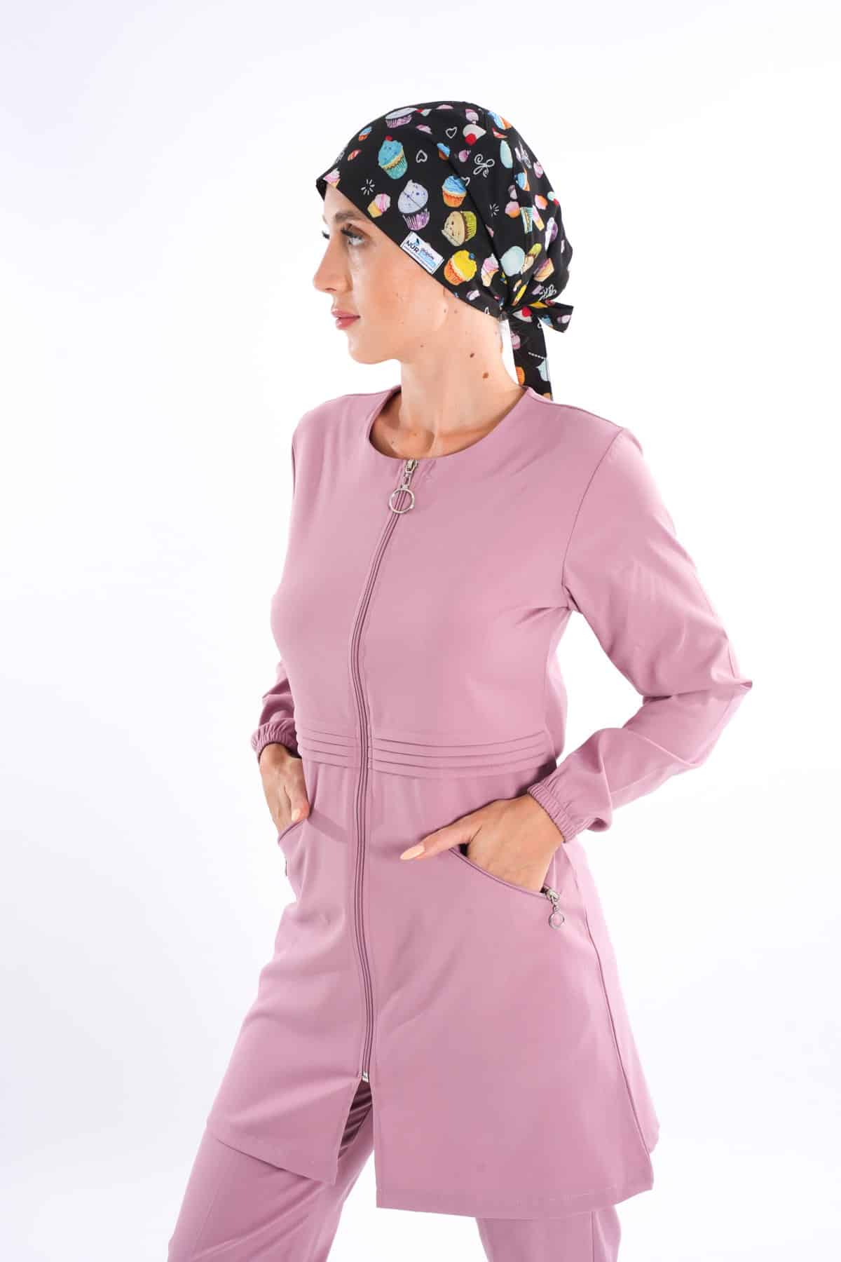 რბილი, ლიკრას შემცველი, ელვა-შესაკრავიანი, ფხვიერ-ვარდისფერი სკრაბების ნაკრები