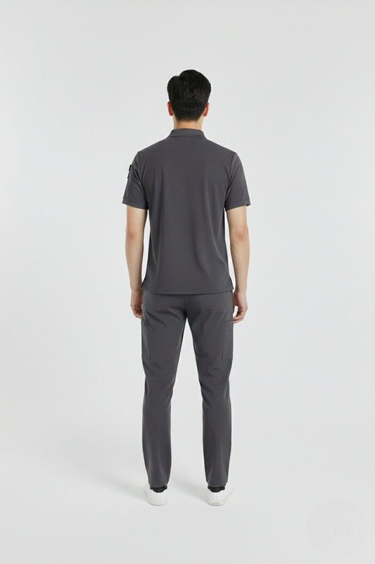 ზულუ მოდელი ნაცრის ფერი ელასტიური, კოჭაყელიანი პოლოს სტილის სამედიცინო უნიფორმა მამაკაცისთვის (ექიმი, ექთანი)