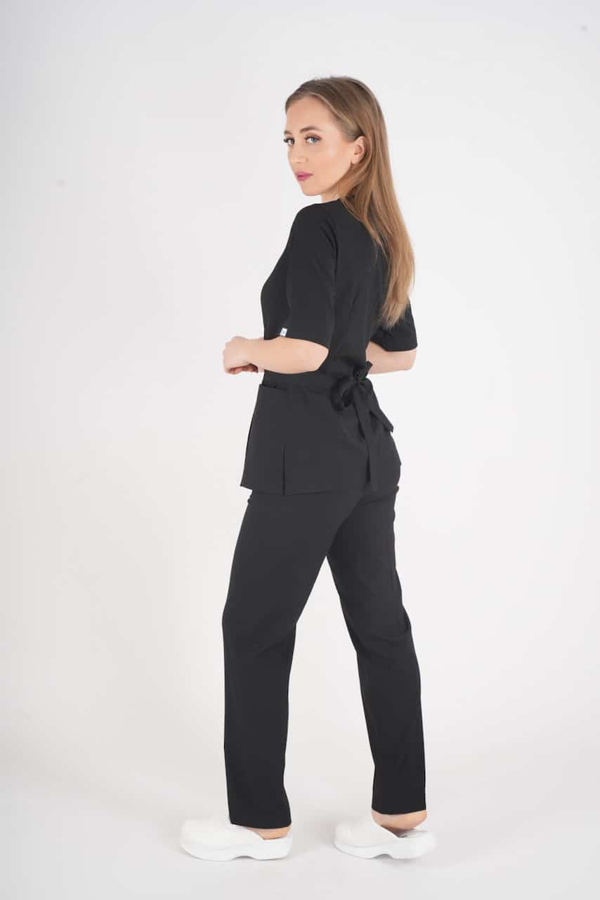 შავი ელეგანტური, თასმებიანი სამედიცინო უნიფორმის კომპლექტი ქირურგიისთვის