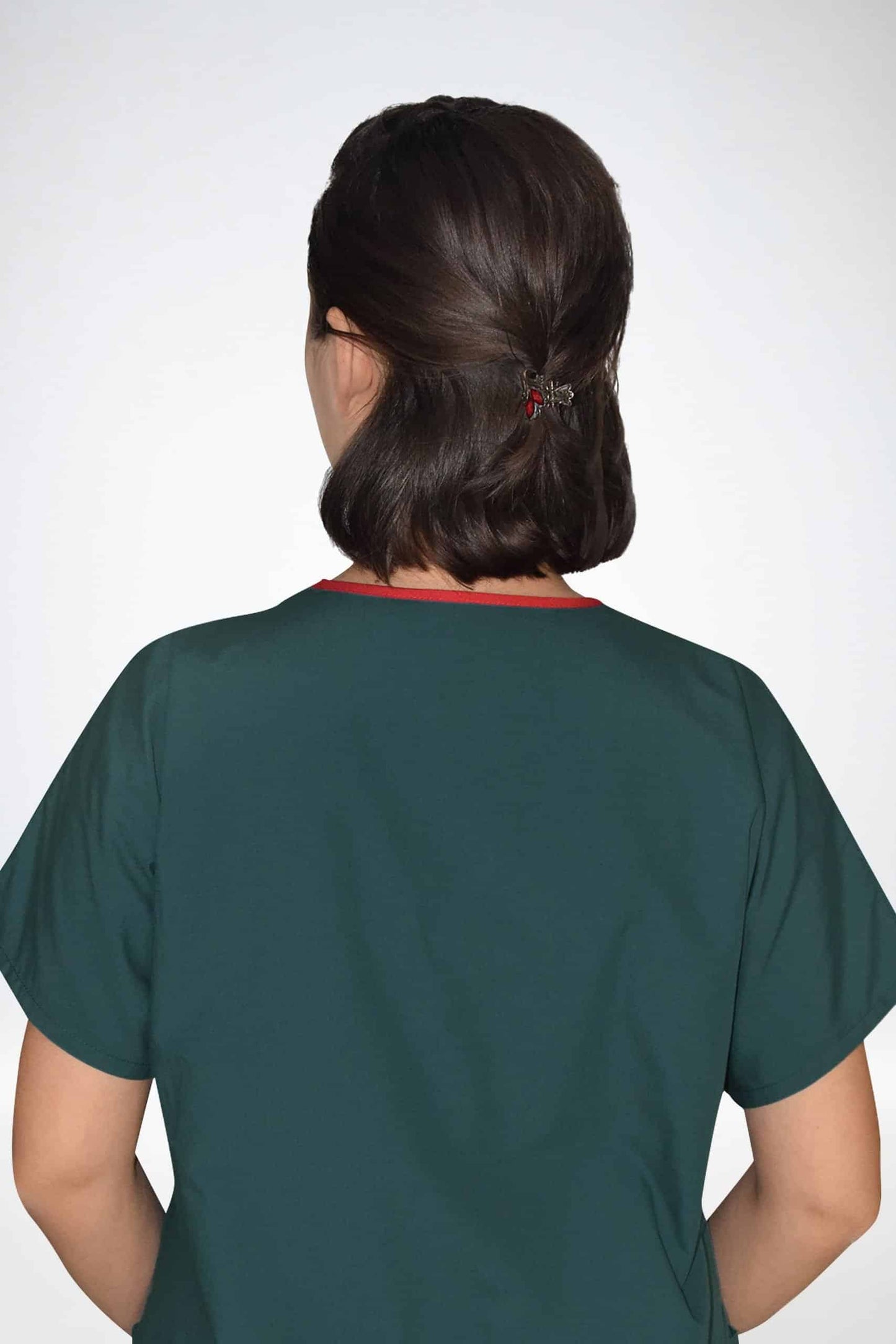 მუქი მწვანე ტერიკოტონის ზედა და ქვედა ნაწილების ნაკრები