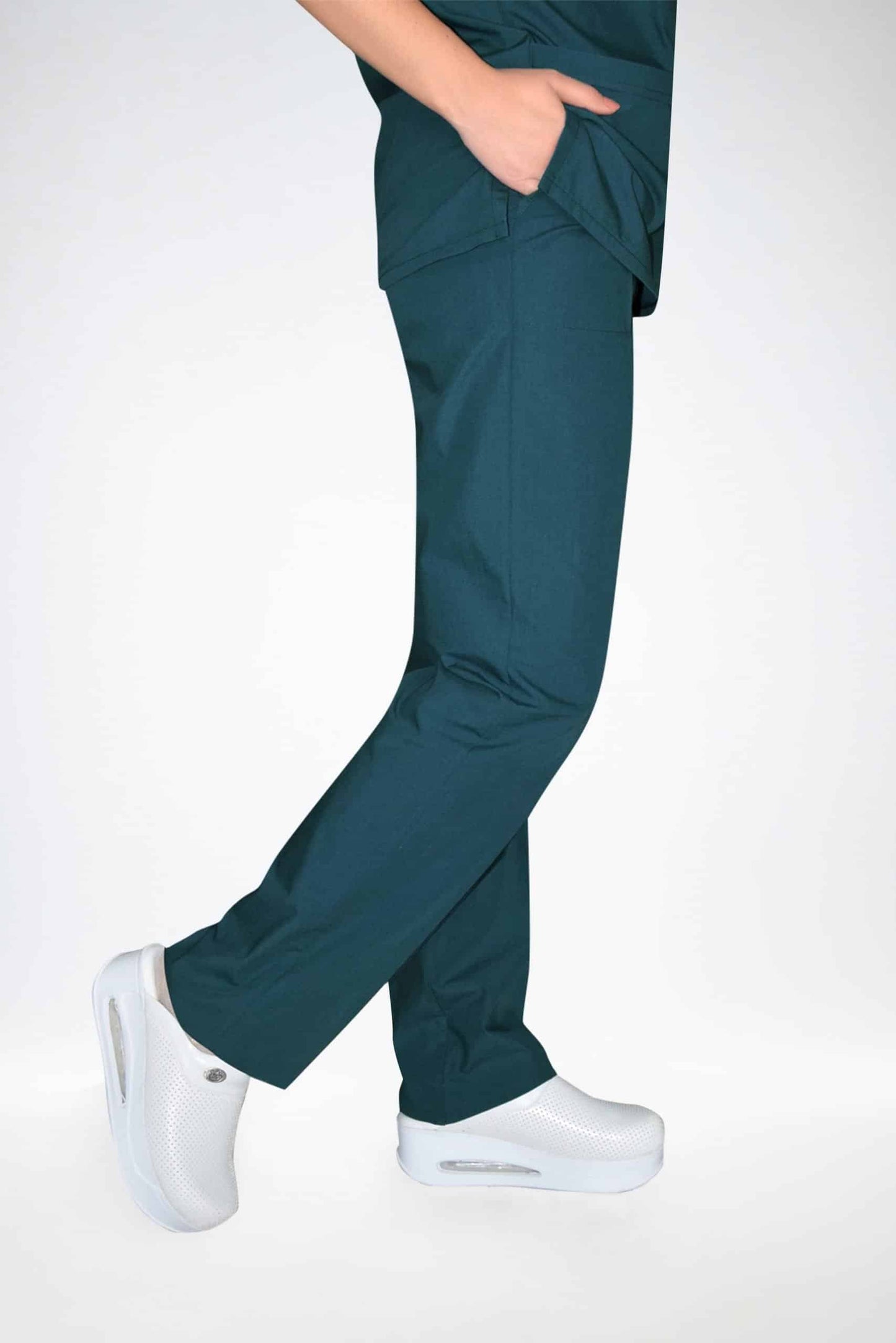 მუქი მწვანე ტერიკოტონის ზედა და ქვედა ნაწილების ნაკრები