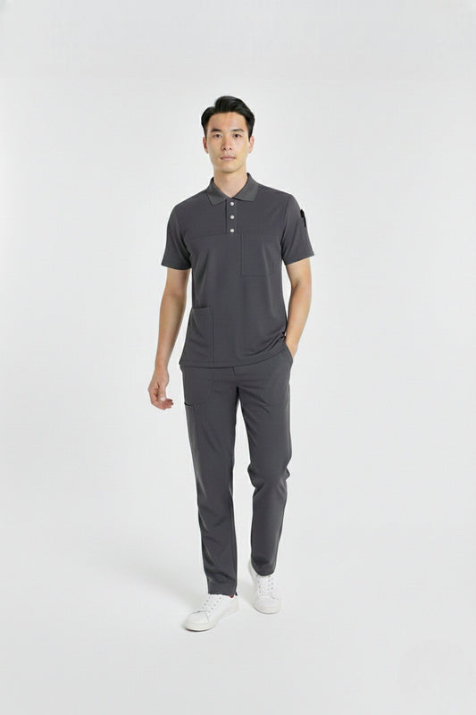 ზულუ მოდელი ნაცრის ფერი ელასტიური, კოჭაყელიანი პოლოს სტილის სამედიცინო უნიფორმა მამაკაცისთვის (ექიმი, ექთანი)