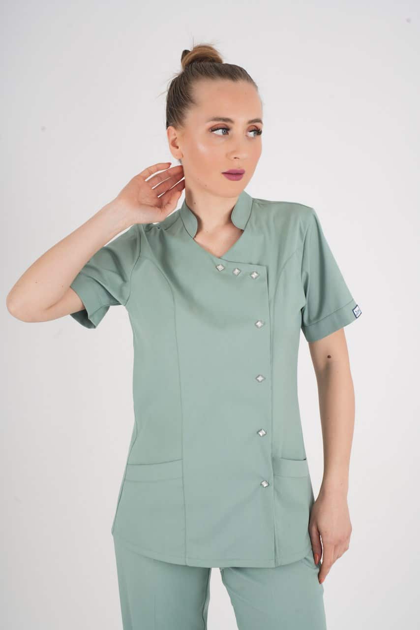 ღია - მწვანე სამედიცინო უნიფორმა ექიმისა და ექთნისთვის.მხოლოდ ქალბატონებისთვის.