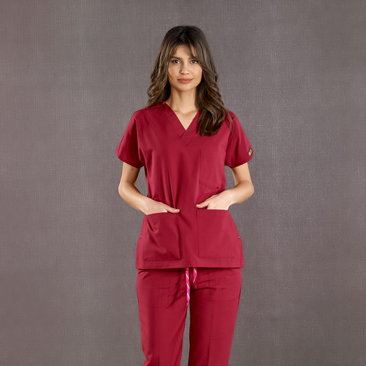 ბორდოს ფერის სამედიცინო სკრაბი. უნისექსი ექიმებისთვის და ექთნებისთვის.მედ. პერსონალისთვის