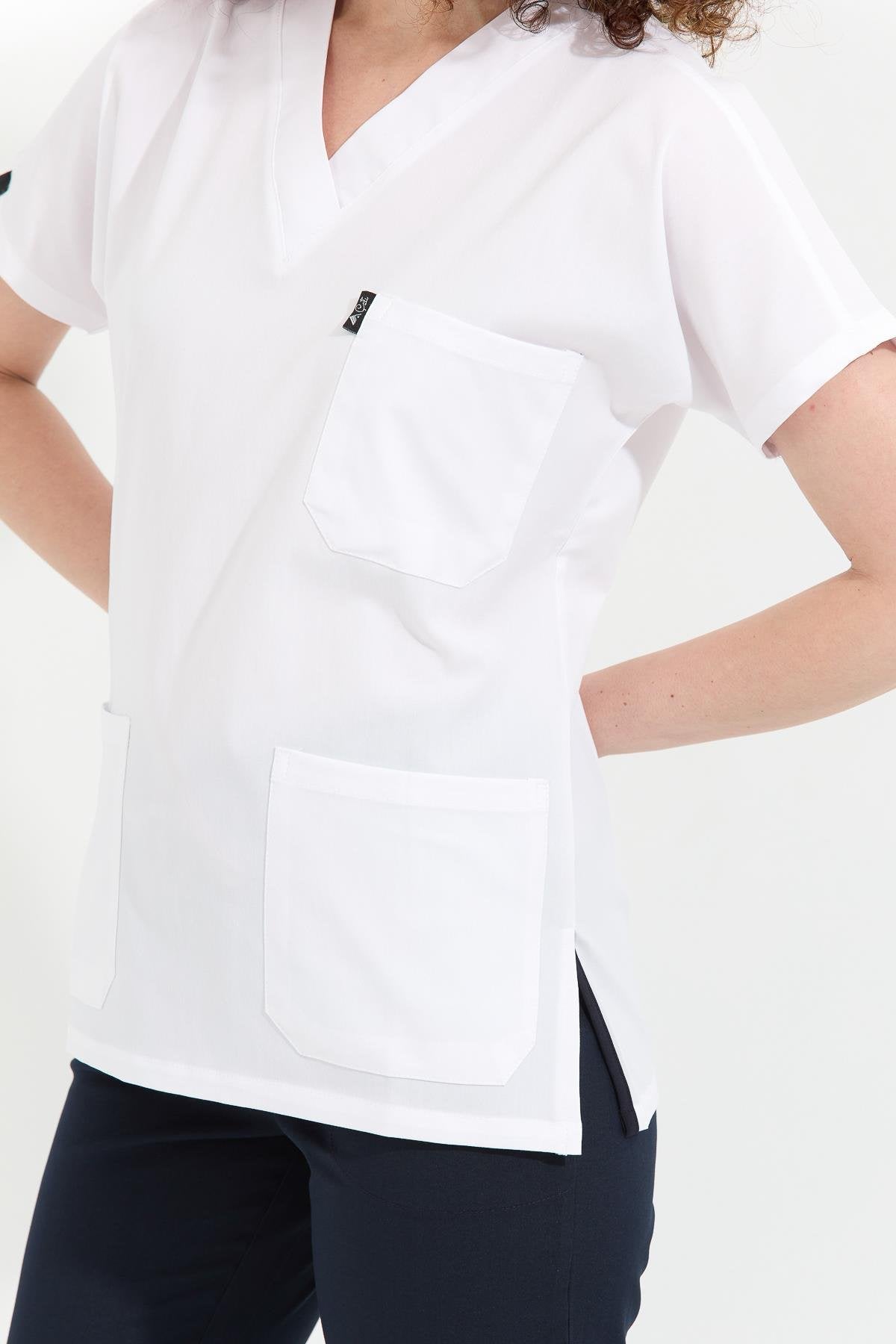 ლიკრის ექიმის/ექთნის უნიფორმის ნაკრები, თეთრი, მუქი ლურჯი